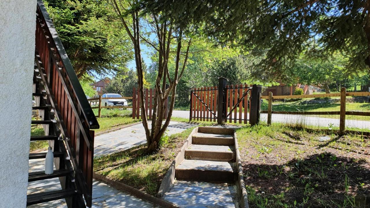 Chalet Individuel Les Sorbiers - 80M2 - Jardin - Barbecue - Wifi - Netflix - Ski & Randonnee - Pyrenees Catalanes Francaises - Eyne Εξωτερικό φωτογραφία